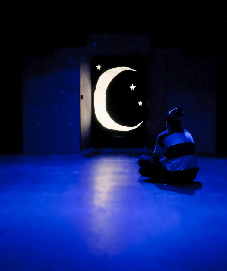 The Way Back Home, Rachel Baynton - Set and Costume Designer, Big Wooden Horse, UK and International Tour